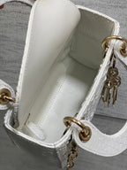 MINI 17 LADY BAG IN WEISSEM LAMMLEDER MIT SCHLANGENMUSTER