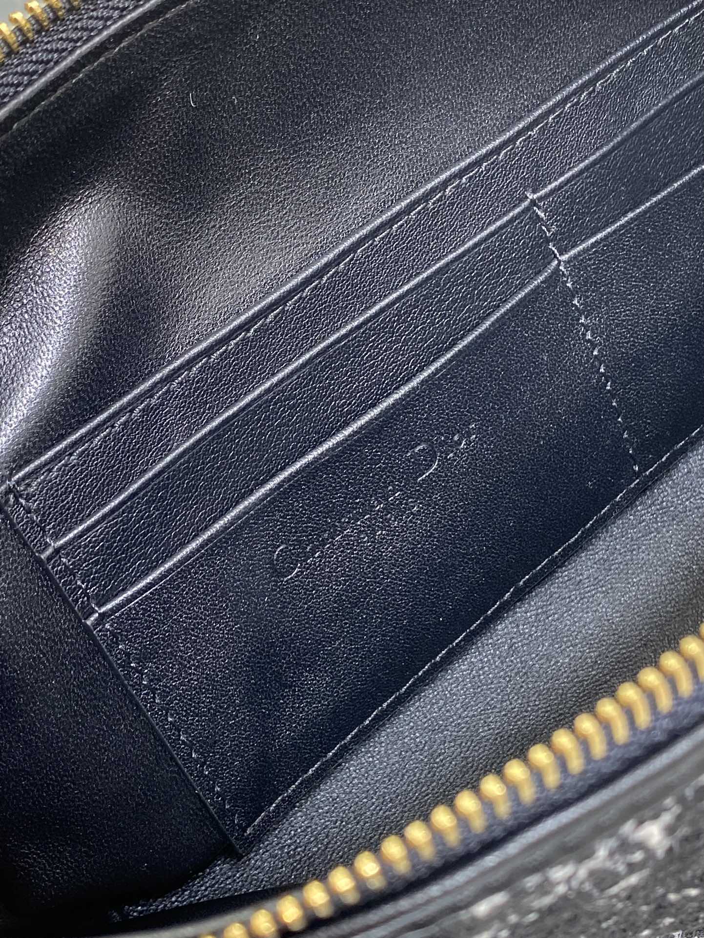 STAR HOBO 28 Tasche mit Kette, Schwarz-Weiß-Cannage-Tweed mit goldenen Beschlägen