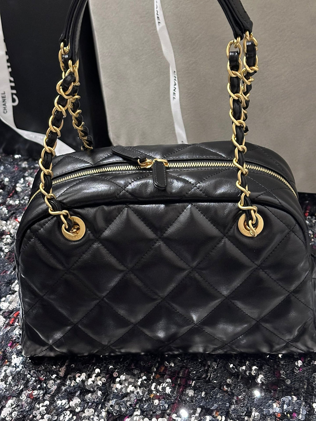 Bowlingtasche 33 Zoll, schwarz, weiches Lammleder, goldene Beschläge