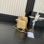 MITTLERE KAMERATASCHE 23 IN BEIGE GELB LAMMLEDER GOLDENE BESCHLÄGE 