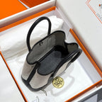 GARDEN PARTY 23CM IN WHITE TOILETS COTTON CANVAS AND BLACK CALFSKIN