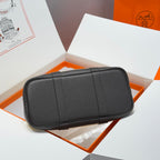 GARDEN PARTY 30CM IN DARK BEIGE TOILETS COTTON CANVAS AND BLACK CALFSKIN