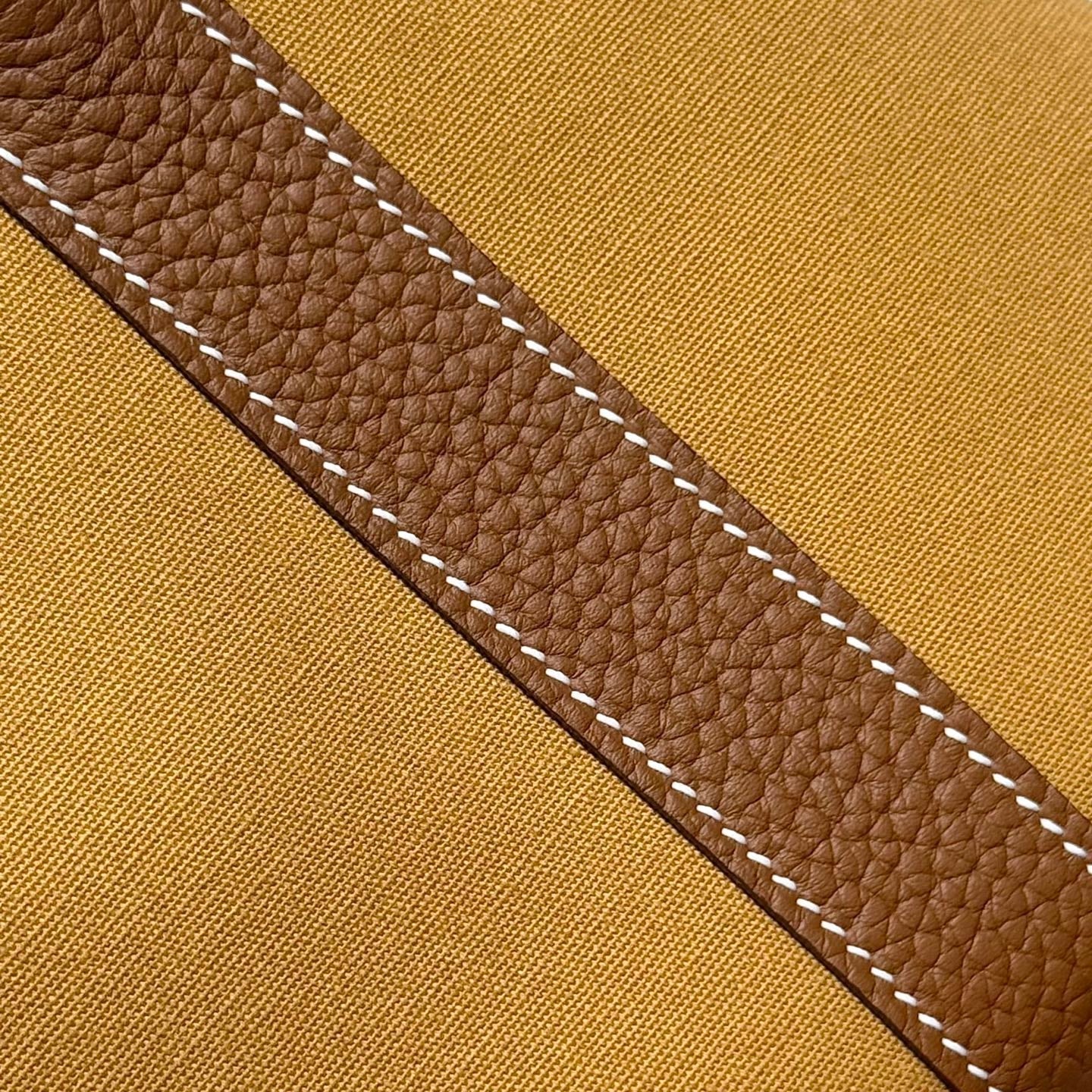 GARDEN PARTY 30CM IN DUNE MAGNOLIA TOILETS COTTON CANVAS AND BROWN CALFSKIN