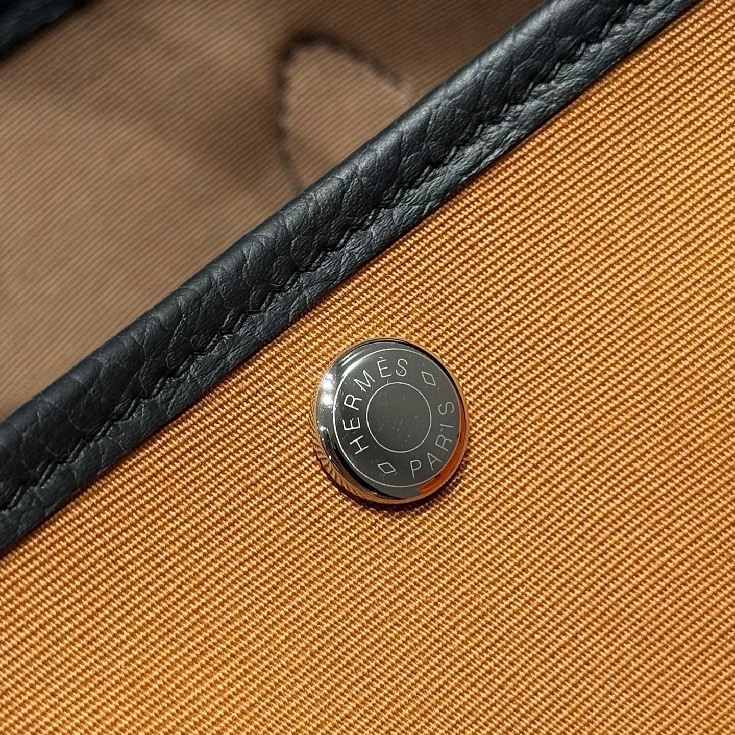 GARDEN PARTY 30CM IN ORANGE MINIMUM TOILETS COTTON CANVAS AND BLACK CALFSKIN