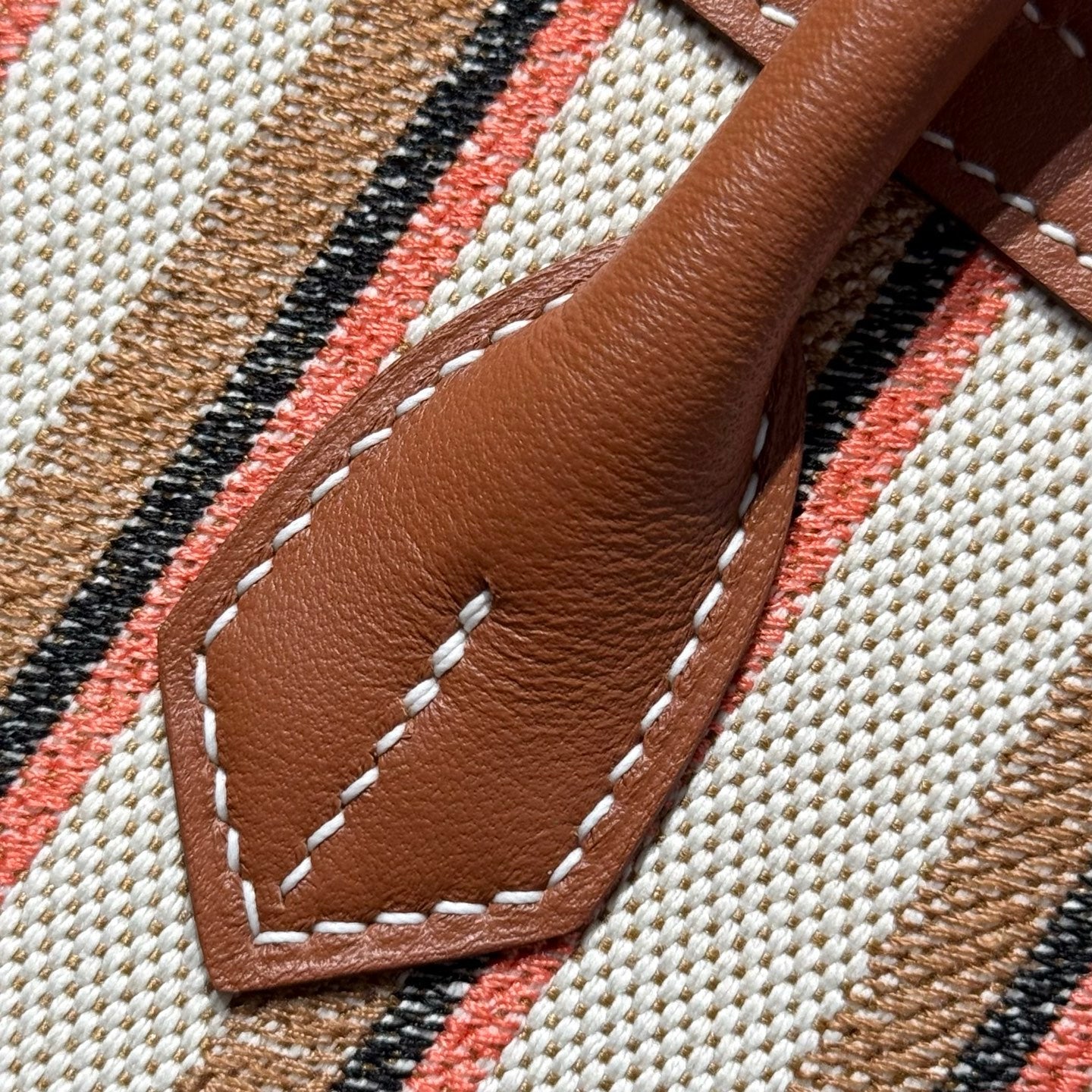 BIRKIN SHOULDER 29 IN GOLD CALFSKIN ÉCRU/BEIGE/FAUVE/ROSE POP/NOIR EMBROIDERY CANVAS