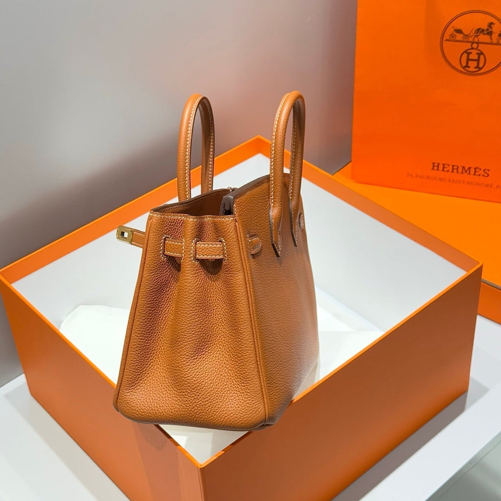 HERMES 25S MEDIUM BIRKIN 25 IN GEBRANNTEM ORANGEN KALBSLEDER GOLDENE BESCHLÄGE