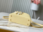 CAPUCINES EAST-WEST MINI 22 IN BANANENGELB MIT GOLDENEN HARDWARE