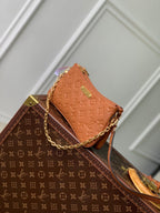 LIV POCHETTE TASCHE 24 AUS COGNACBRAUNEM MONOGRAMM-EMPREINTE-LEDER