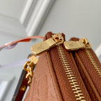 LIV POCHETTE TASCHE 24 AUS COGNACBRAUNEM MONOGRAMM-EMPREINTE-LEDER