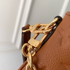 LIV POCHETTE TASCHE 24 AUS COGNACBRAUNEM MONOGRAMM-EMPREINTE-LEDER