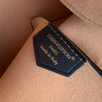 BLOOM PM 21 IN SCHWARZEM KALBSLEDER GOLDENE BESCHLÄGE