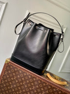 NOÉ MM 33 IN SCHWARZEM EPI-LEDER