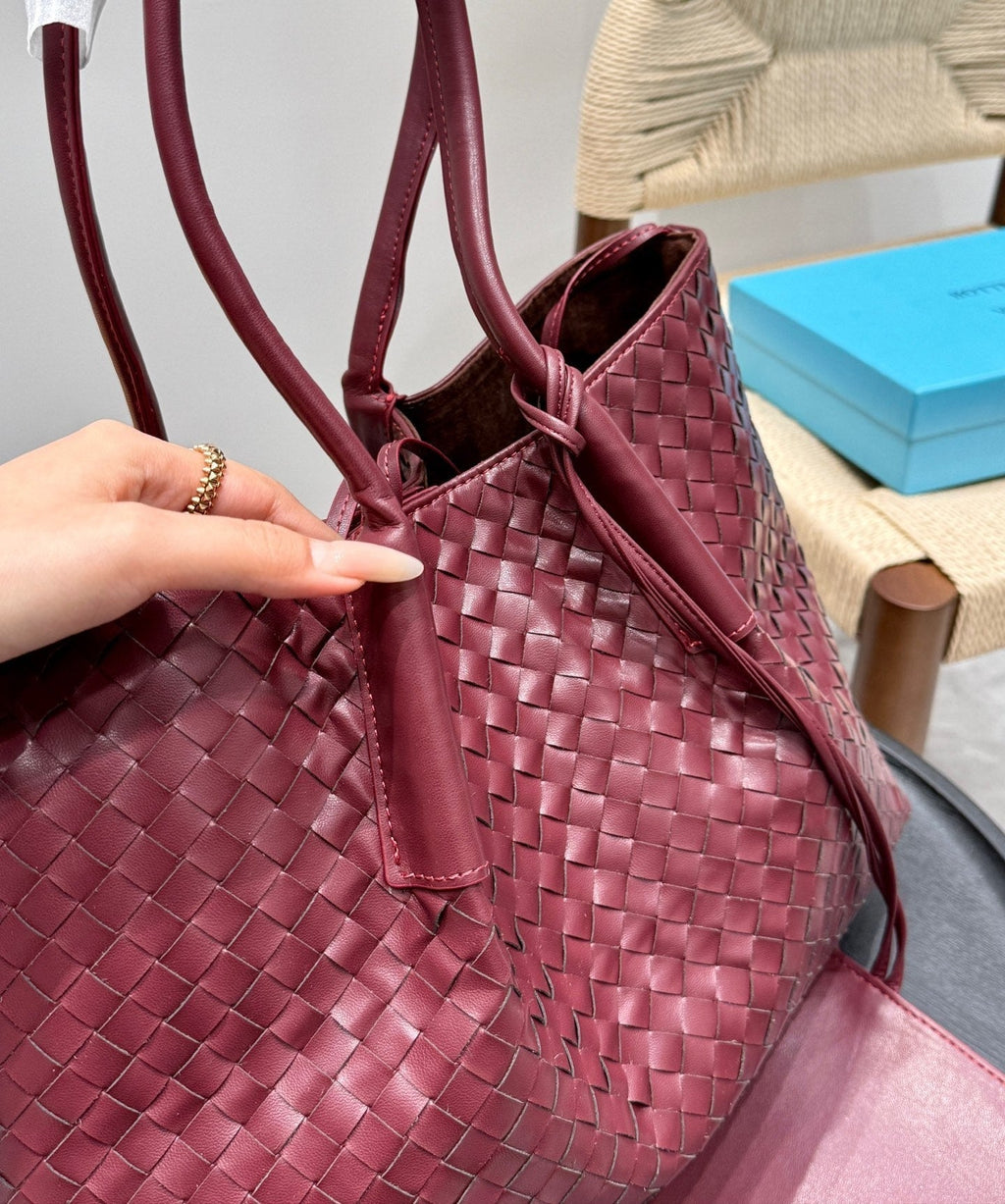 PINACOTECA Tragetasche 38 Zoll Burgunderrot Kalbsleder