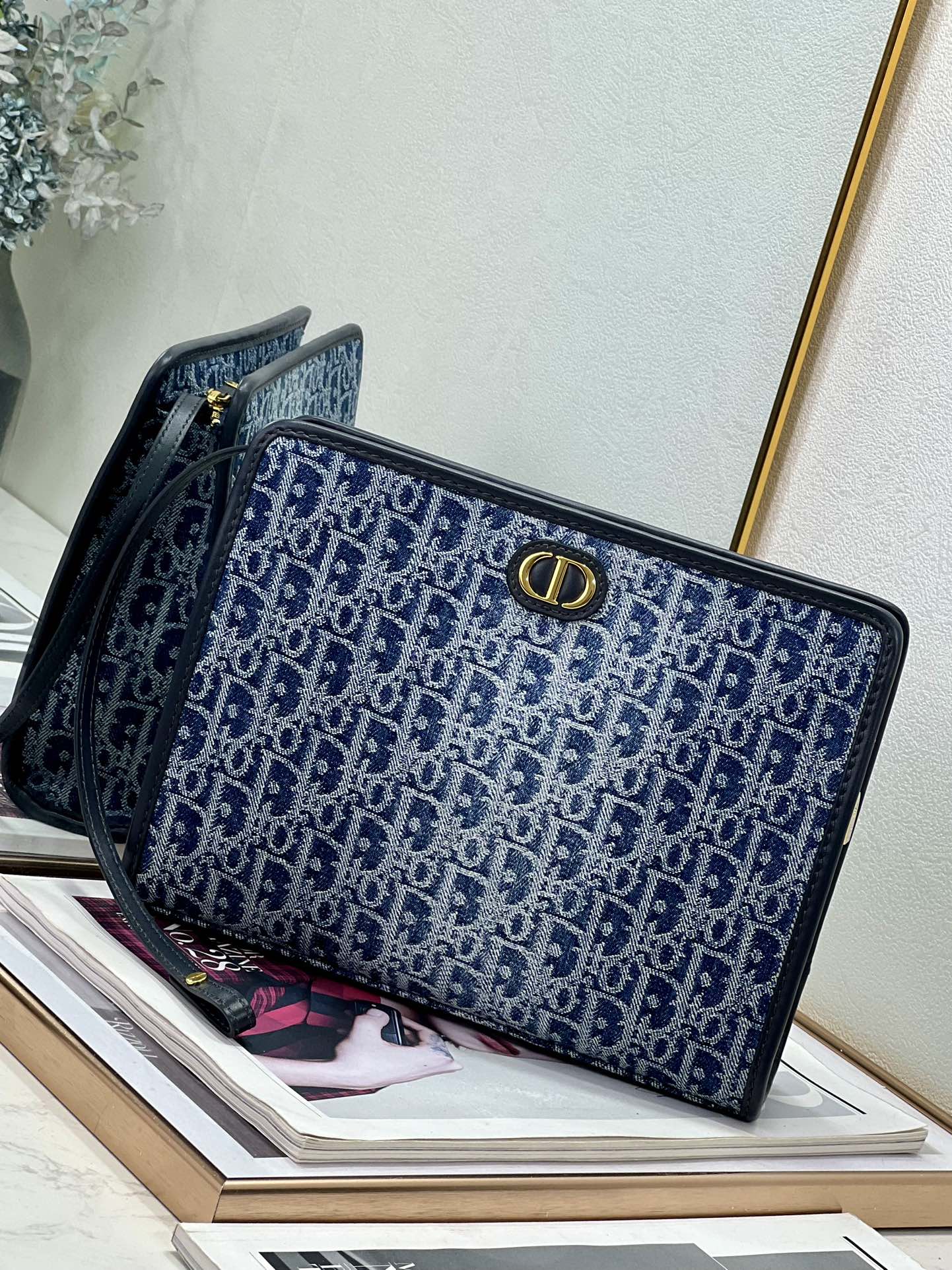 Buchtasche 26 Zoll, blau, Monogramm, schräger Jacquard