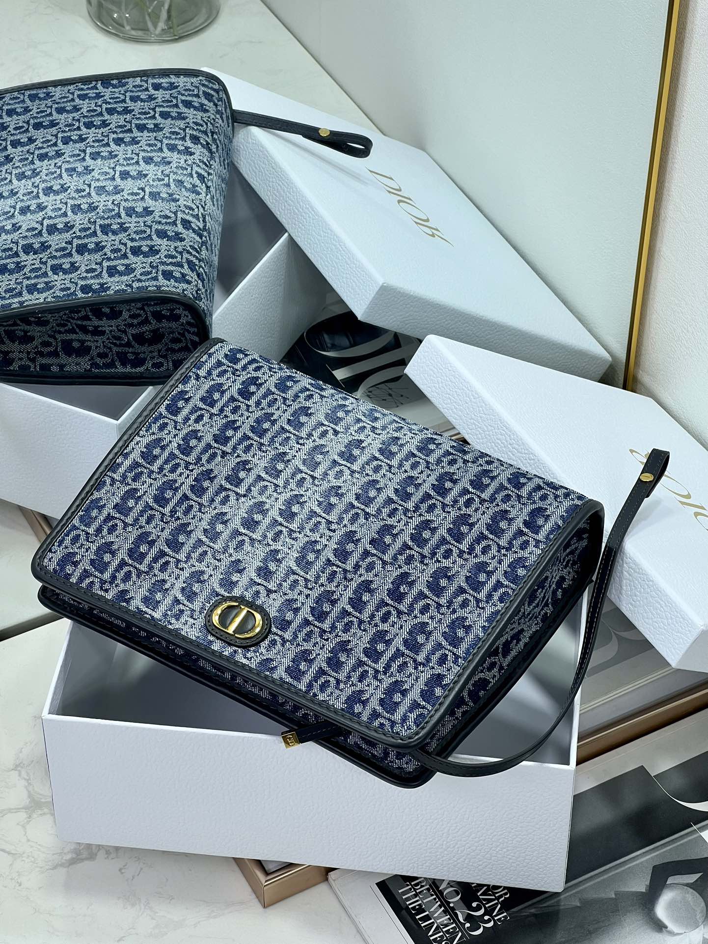 Buchtasche 26 Zoll, blau, Monogramm, schräger Jacquard