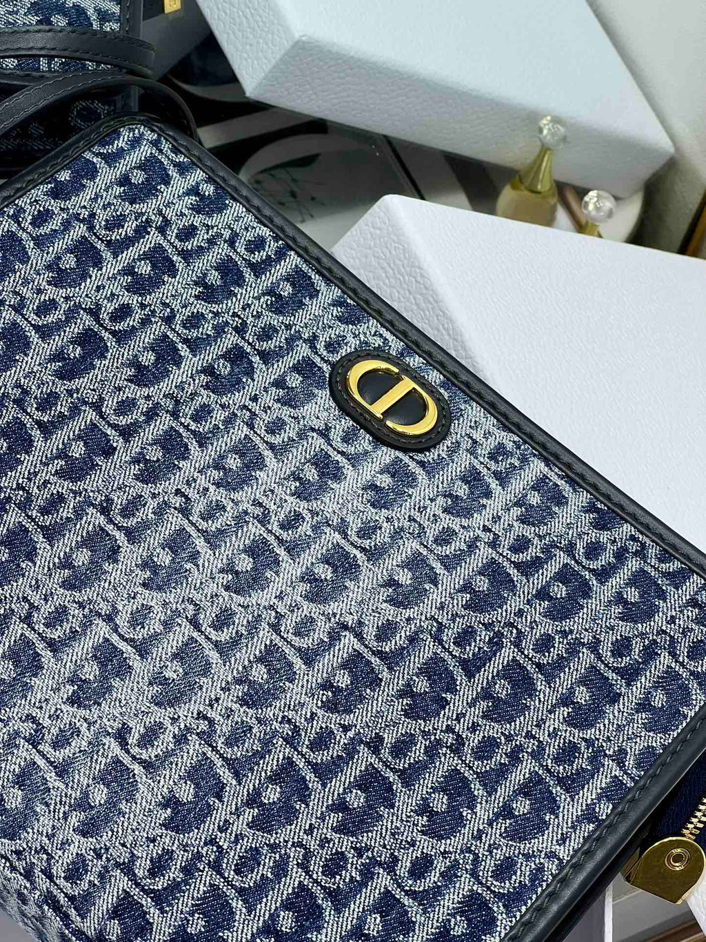 Buchtasche 26 Zoll, blau, Monogramm, schräger Jacquard