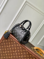 SPEEDY BAG 18 IN SCHWARZ MONOGRAMM BESCHICHTETES CANVAS SCHWARZE BESCHLÄGE