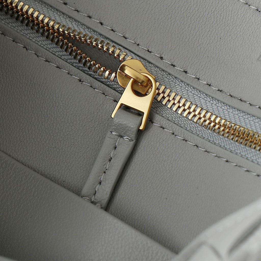 BV MEDIUM ANDIAMO 32CM GRAUES LAMMFELL