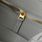 BV MEDIUM ANDIAMO 32CM GRAUES LAMMFELL