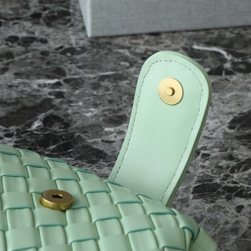 Teen Lauren 1980 mit Kette, Größe 31,5, hellgrünes Leder, goldene Hardware 