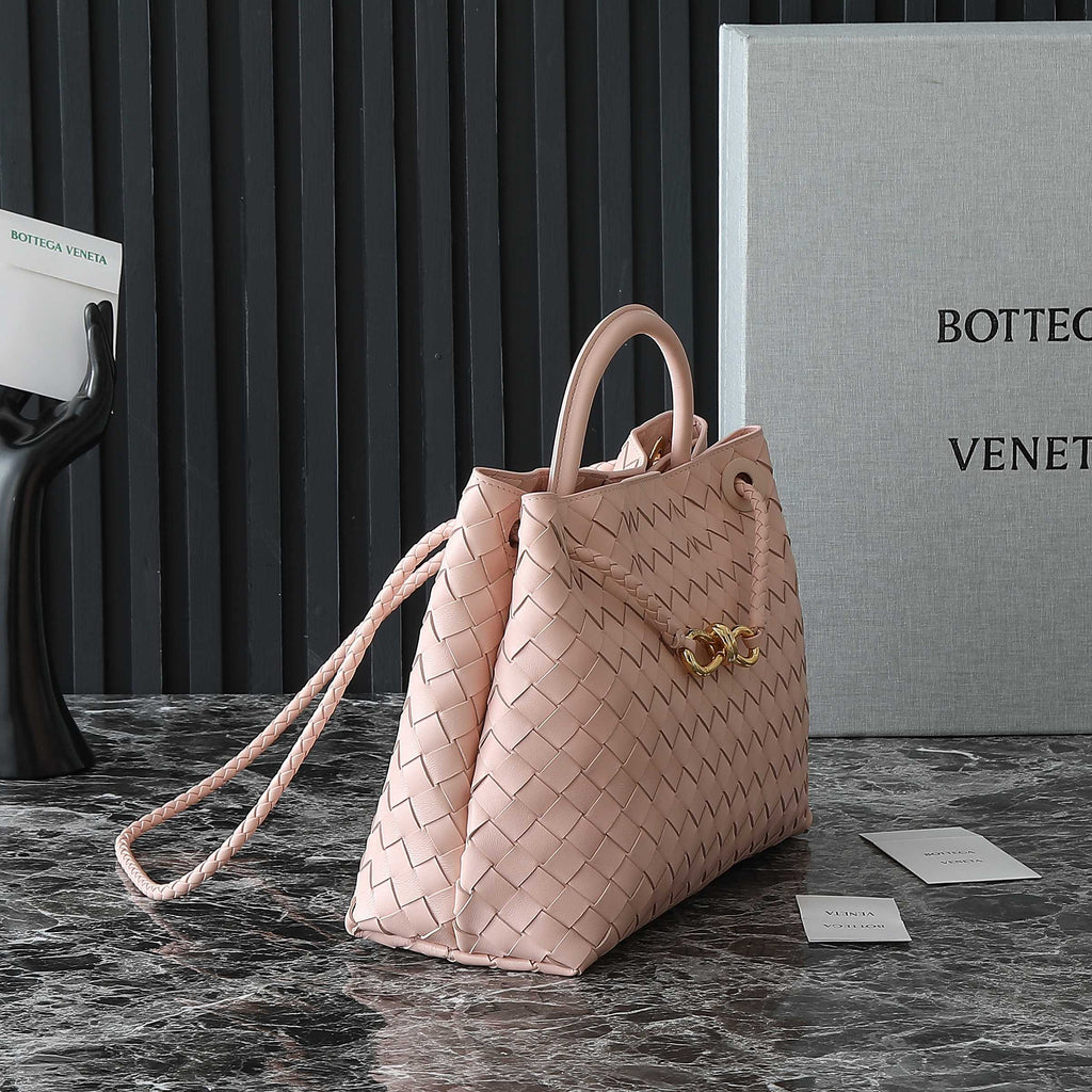 MEDIUM ANDIAMO 32 IN HELLROSE LAMMFELL