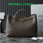 BOTTEGA VENETA 25S LARGE ANDIAMO 42 IN DUNKELBRAUNEM KALBSLEDER-GOLD-HARDWARE