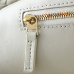 BOTTEGA VENETA 25S GROSSER ANDIAMO 42 AUS ELFENBEINfarbenem KALBSLEDER MIT GOLD-HARDWARE