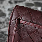 BOTTEGA VENETA 25S ANDIAMO POUCH 19 IN DEEP MAROON CALFSKIN GOLD HARDWARE