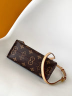 PANDA ONTHEGO TASCHE 18 IN BRAUN MONOGRAMM BESCHICHTETES CANVAS