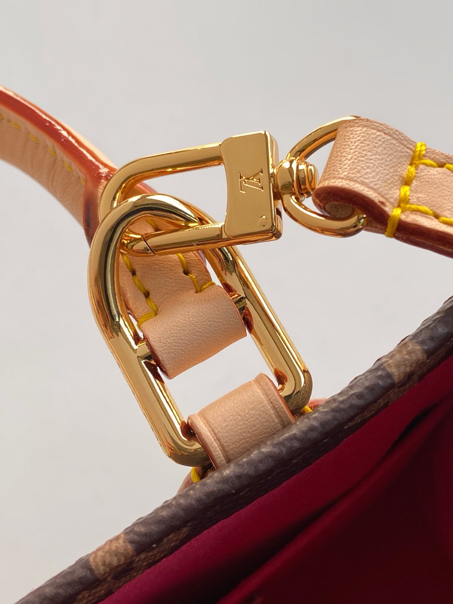 PANDA ONTHEGO TASCHE 18 IN BRAUN MONOGRAMM BESCHICHTETES CANVAS