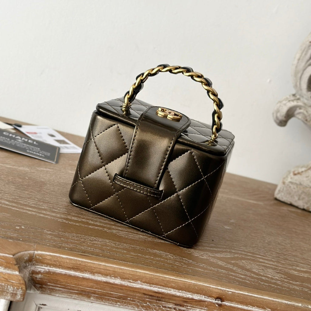 MINI VINTAGE COSMETIC BAG 11 IN MIKADO SHINY CALFSKIN GOLD HARDWARE