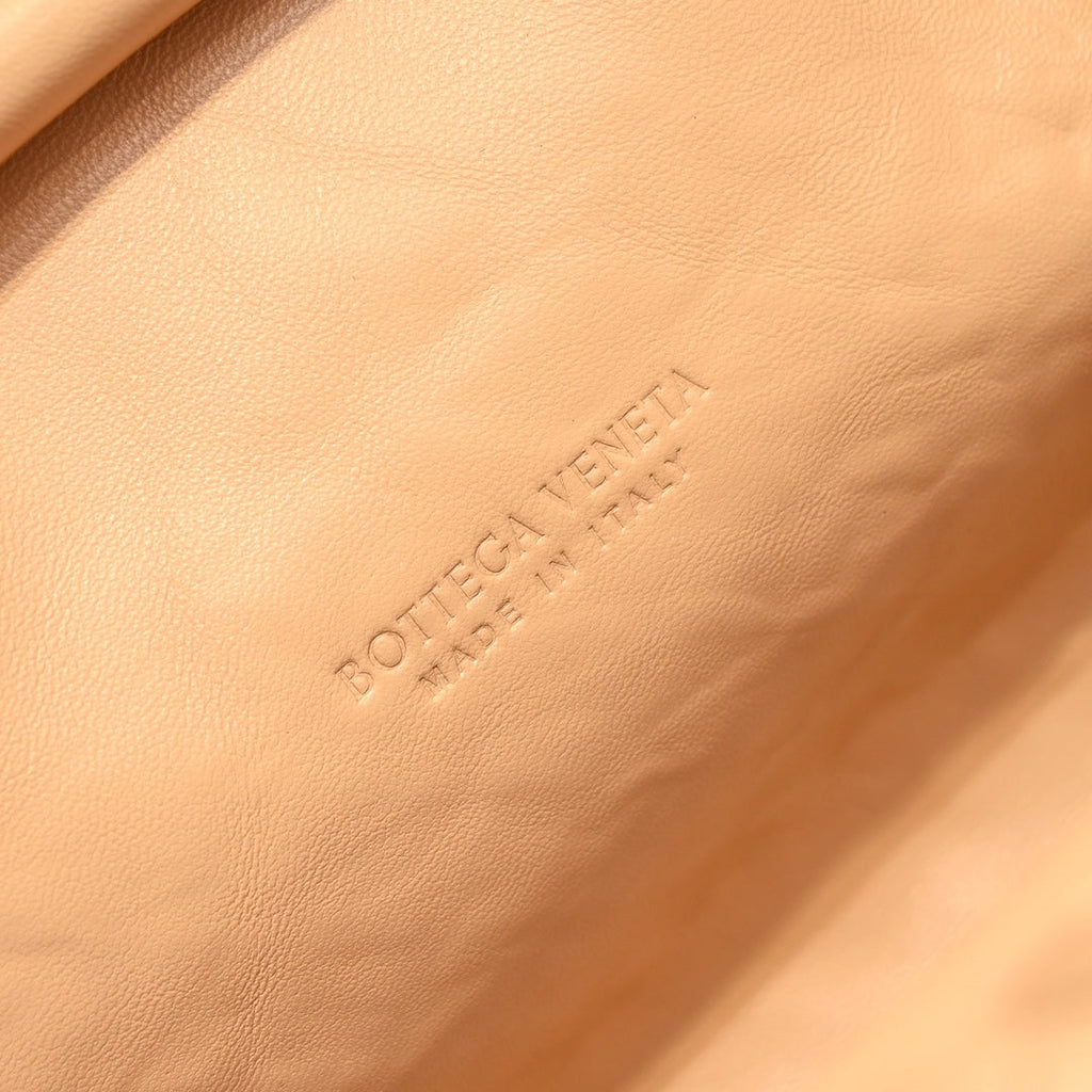 Teen Lauren 1980 mit Kette, 31,5 cm, beigefarbenes Leder, Ghw 