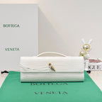 BV Long Clutch Andiamo 31 Weißes Krokodilkalbsleder Ghw 