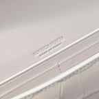 BV Long Clutch Andiamo 31 Weißes Krokodilkalbsleder Ghw 