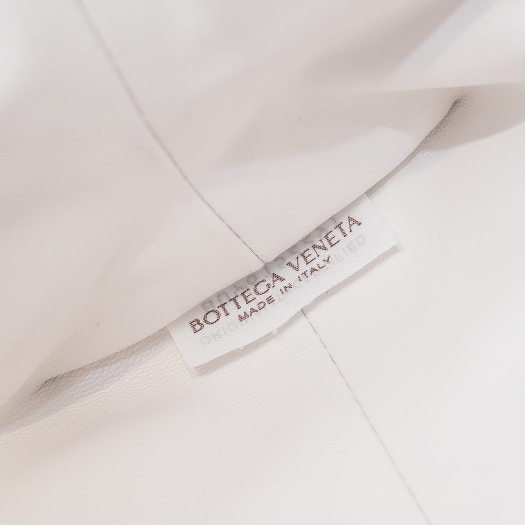 Teen Lauren 1980 mit Kette, Größe 31,5, weißes Leder, Ghw 