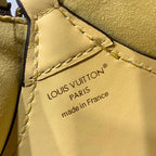 BLOOM POUCH 22 AUS BRAUNEN MONOGRAMM-CANVAS UND SEITEN AUS PASTELGEMÄLDEM KALBSLEDER