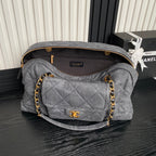 Bowlingtasche 44 in Santas Gray Denim mit goldenen Beschlägen