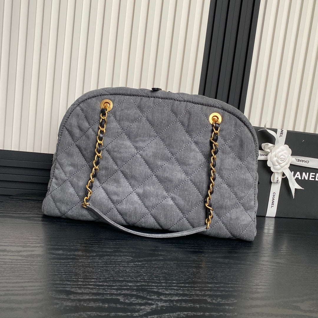Bowlingtasche 44 in Santas Gray Denim mit goldenen Beschlägen