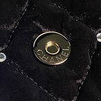 Klapptasche 23, befestigter Diamant in schwarzem Samt, goldene Beschläge