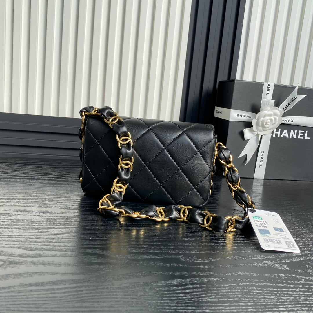 SMALL FLAP BAG 21 IN BLACK CALFSKIN GOLD DOUBLE C THICK CHAIN