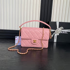 RETRO STYLE FLAP BAG 22 IN LIGHT PINK GRAINED CALFSKIN GOLD HARDWARE