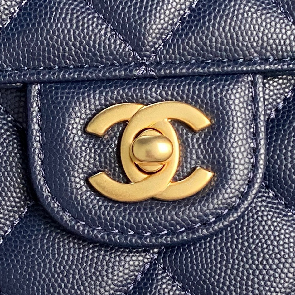 RETRO STYLE FLAP BAG 22 IN NAVY BLUE GRAINED CALFSKIN GOLD HARDWARE