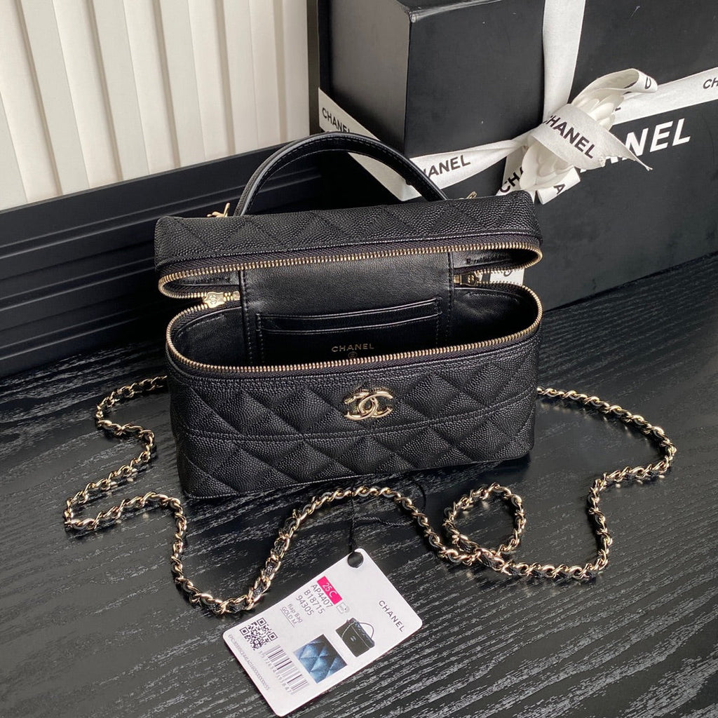 Kosmetiktasche 19 Zoll, schwarz, genarbtes Kalbsleder, goldene Beschläge