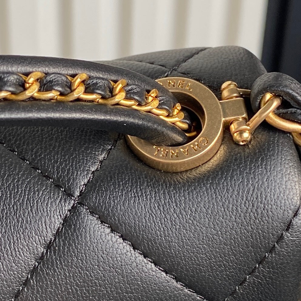 25C Klapptasche, 18 Zoll, schwarzes, glattes Lammleder, goldene Beschläge