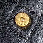 24-Zoll-Rucksack aus schwarzem Lammleder mit goldenen Beschlägen