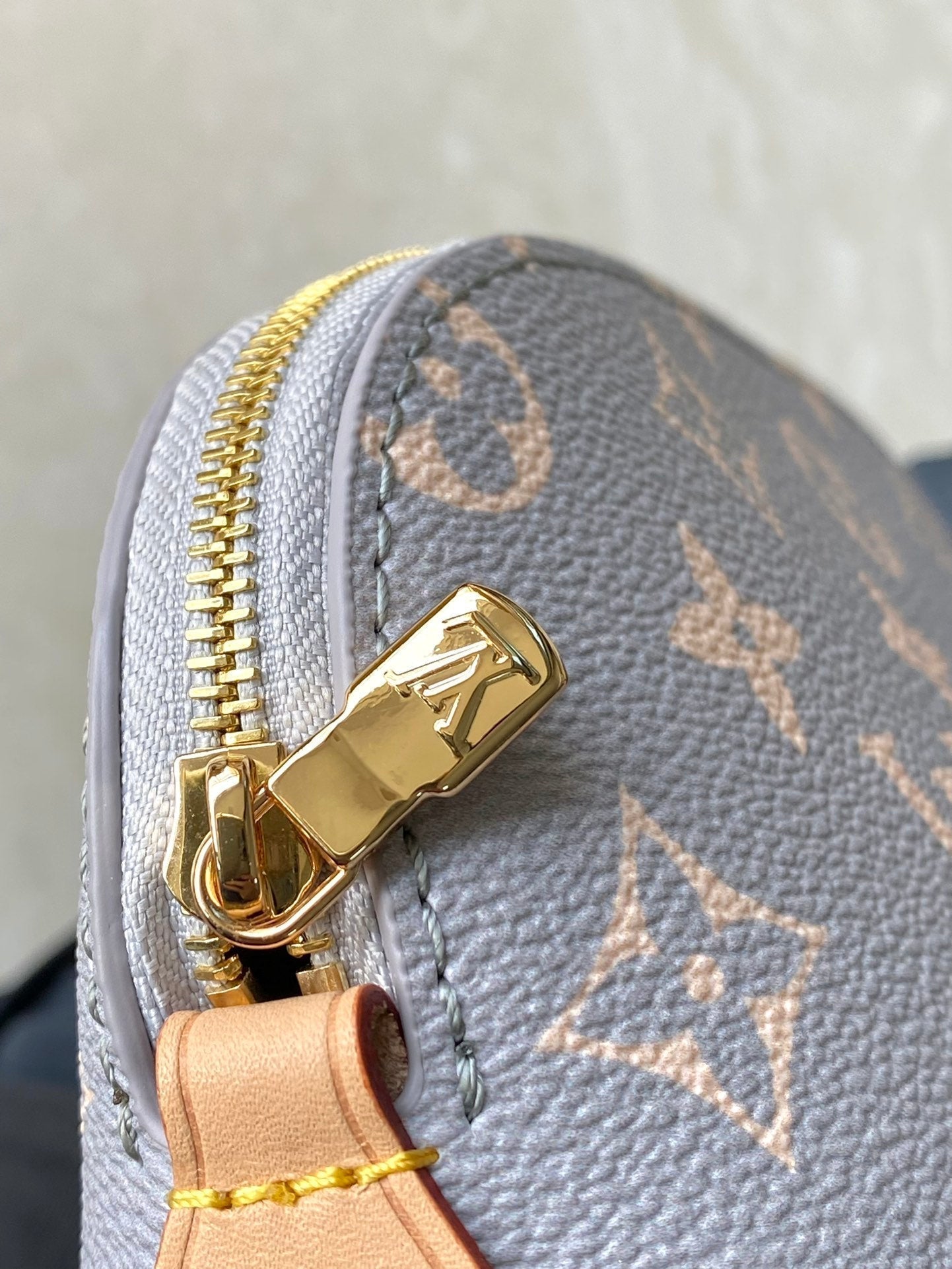 POCHETTE COSMÉTIQUE PM 19 AUS GRAUEM CREMEMONOGRAMM-TRIANON-CANVAS