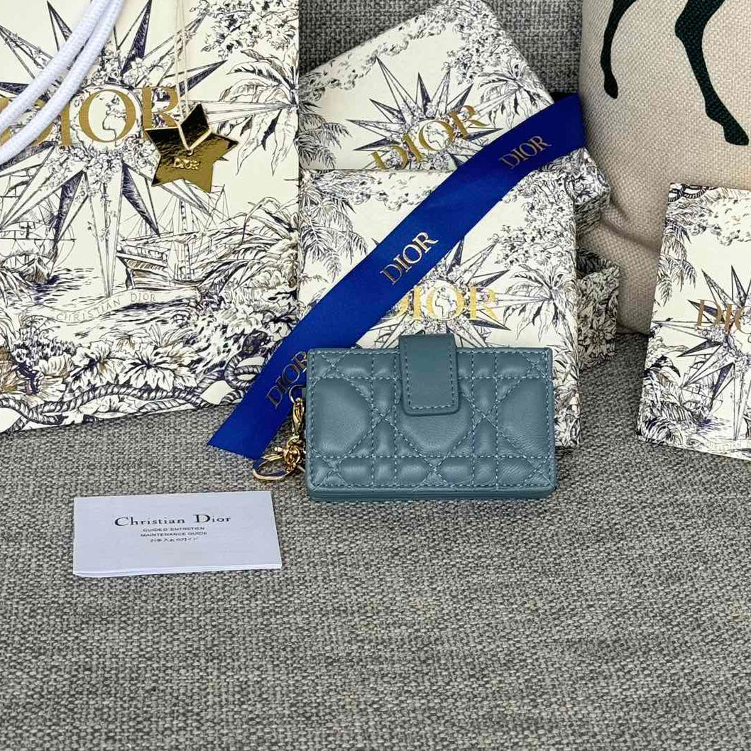 LADY JASMINE KARTENHALTER 10 IN SCHIEFERGRAU GESTEPPTES LACKKALBLEDER