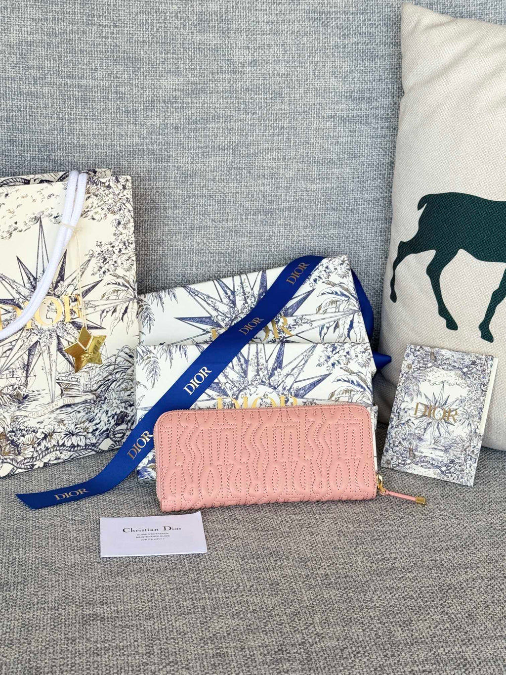 Vertikale, lange Geldbörse mit Reißverschluss, 50 cm, babyrosa, komplett gesteppt, Kalbsleder