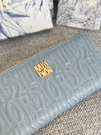 Vertikale Geldbörse mit langem Reißverschluss, 20 Zoll, babyblau, komplett gesteppt, Kalbsleder