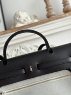 HERBAG ZIP 31 LAQUERED BAG IN OFF-WHITE MIX BLUE H PLUME CANVAS